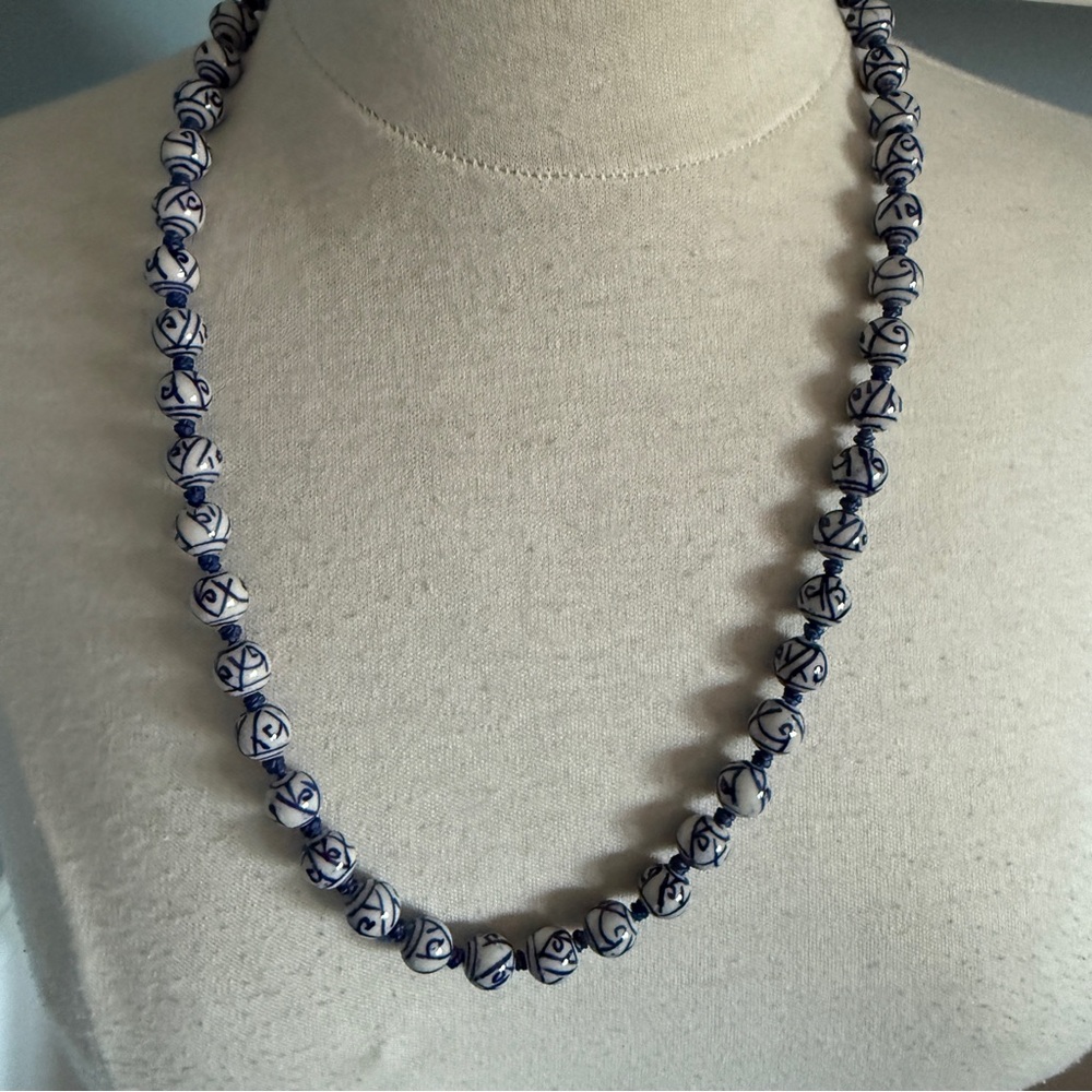 Vintage 1960’s Hand Knotted Chinese Blue and White Porcelain Beaded Necklace